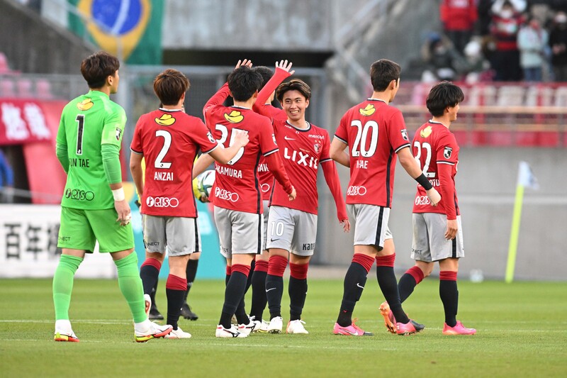 ブエノのプロフィール 推定年俸 Jリーグ掲示板 サッカーまとめ