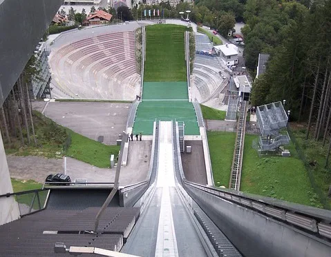 ベルクイーゼルシャンツェ