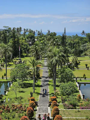 バリのタマンウジュン