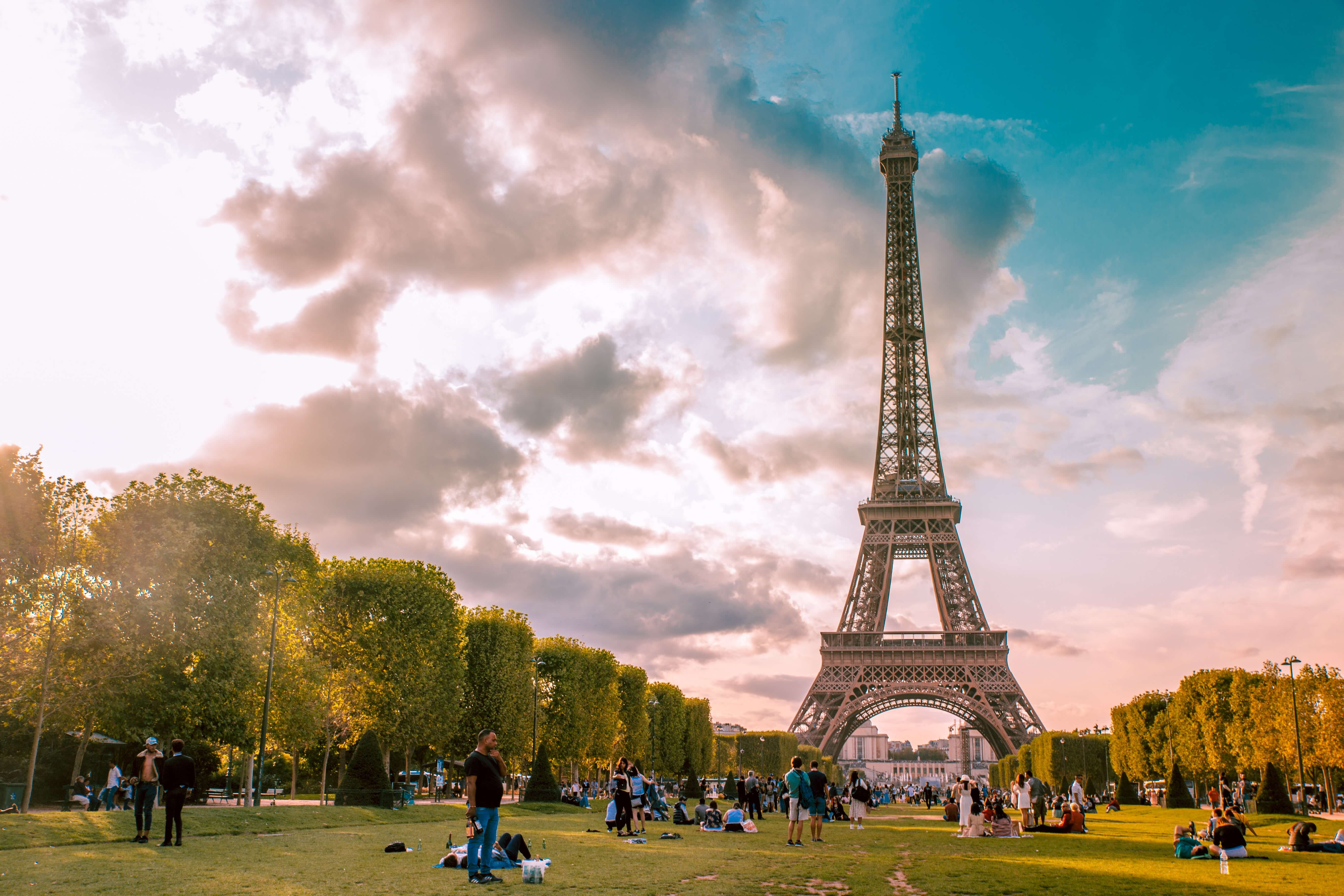 パリのセーヌ河岸はフランスの世界遺産！魅力やおすすめの周辺観光地10選も紹介 | NEWT（ニュート）