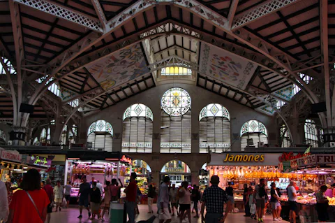 スペインのバレンシア中央市場
