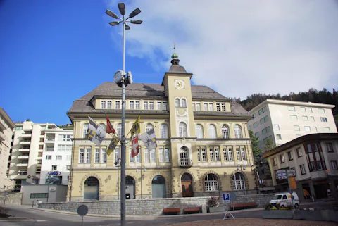 サンモリッツのシュールハウス広場(学校広場)