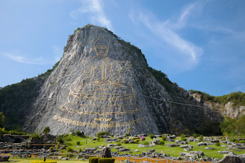 パタヤのワット・カオシーチャン（大仏壁画）