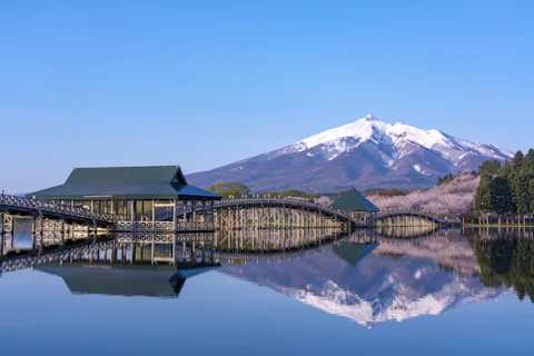 青森の鶴の舞橋