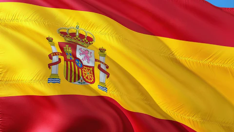 スペイン入国の最新情報！入国審査は厳しい？必要書類などの手続きを解説
