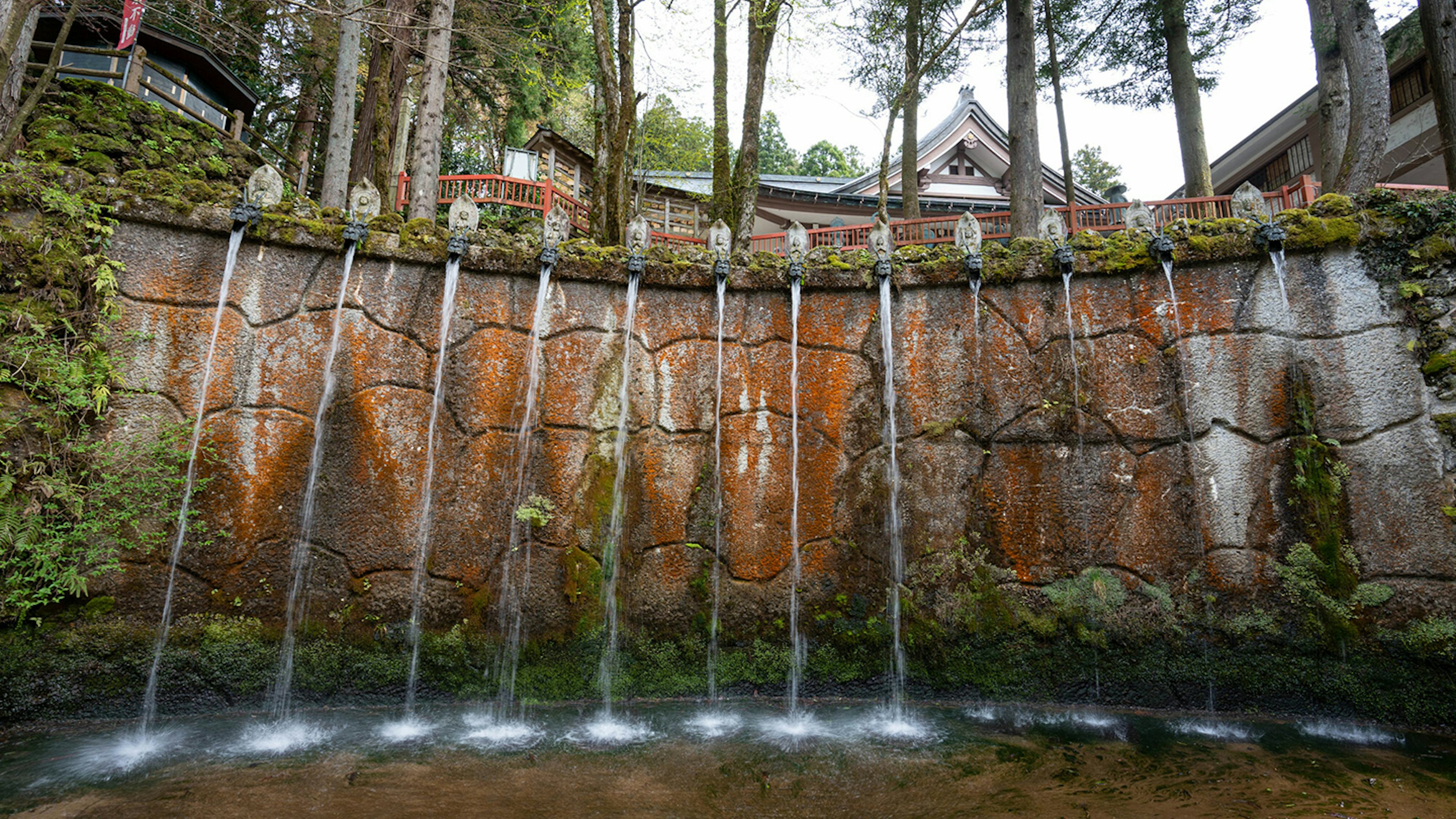 大岩山日石寺の楽しみ方！麿崖仏や門前町、大岩そうめんを満喫