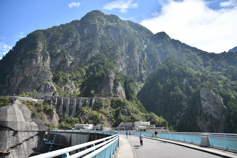 富山の黒部ダム