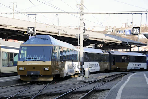 ゴールデンパス エクスプレス