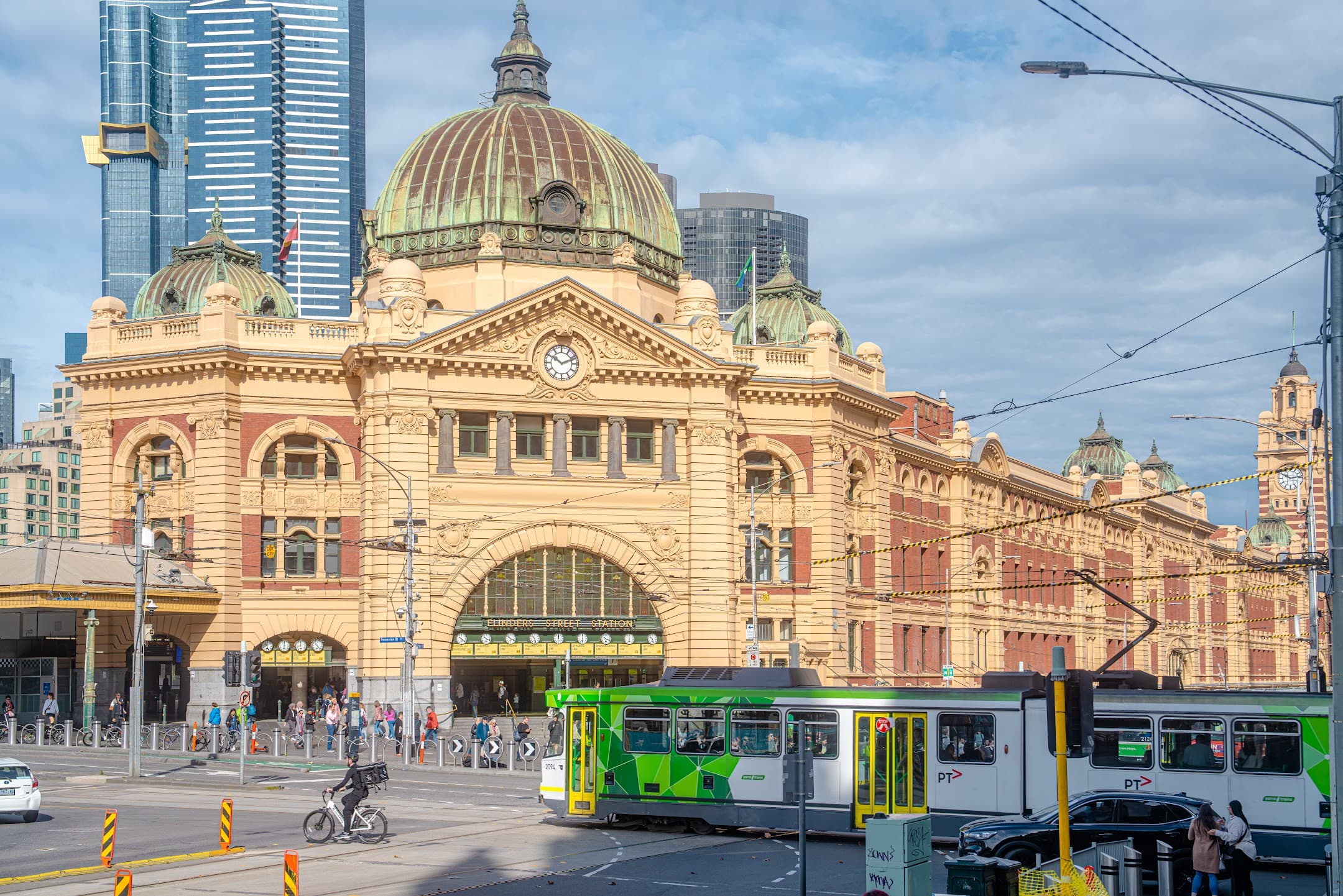 フリンダースストリート駅