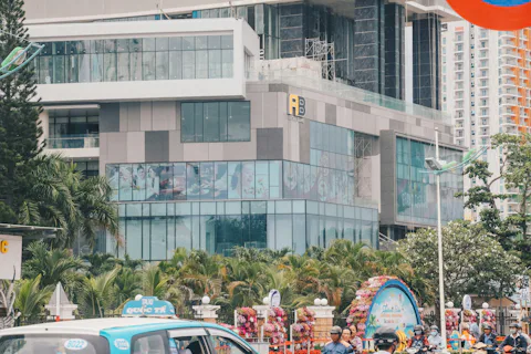 ベトナムのABセントラル・スクエア