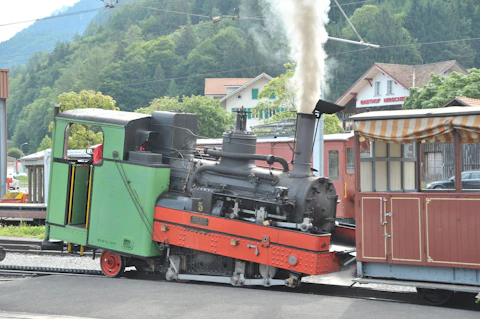 インターラーケンのシーニゲプラッテ鉄道