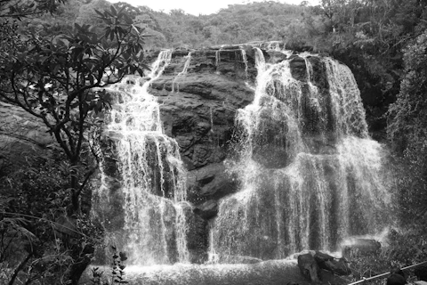 ヌワラエリヤのベイカーズ滝（Baker's Falls）