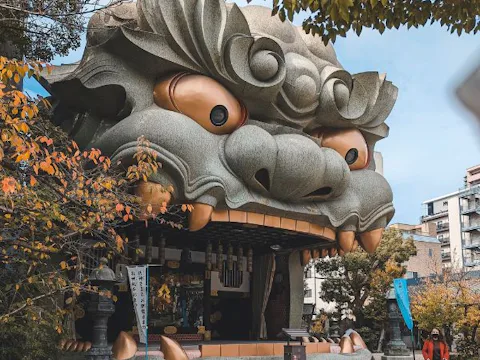 大阪の難波八坂神社