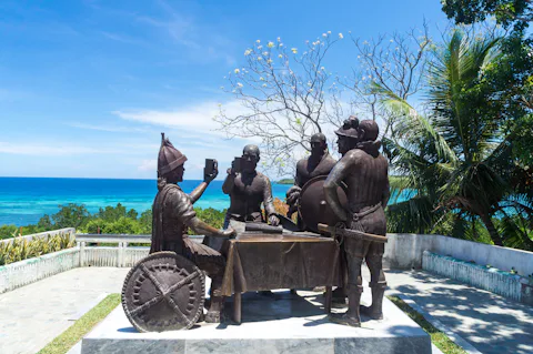 フィリピンの血盟記念碑