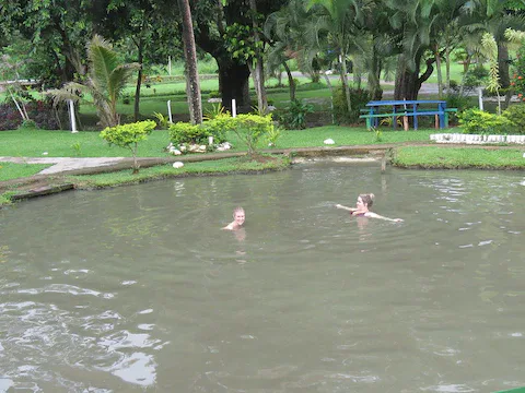 サンベド泥温泉