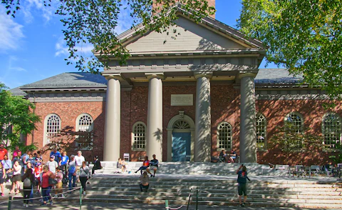 ボストンのハーバード大学