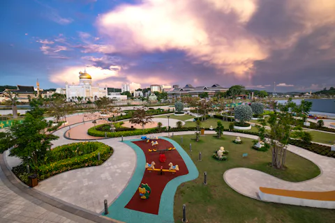 タマン マコタ ジュブリ エマス