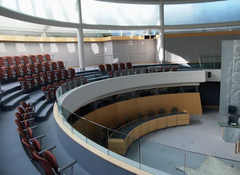 イエローナイフの州立法議事堂