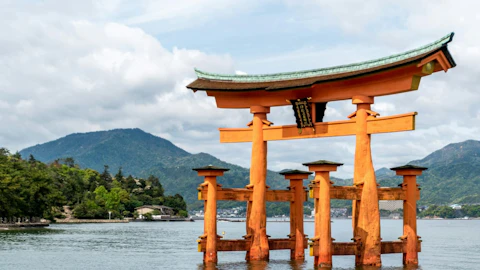 広島市内から厳島神社（宮島）への行き方3選！最安・最速のアクセス方法を解説