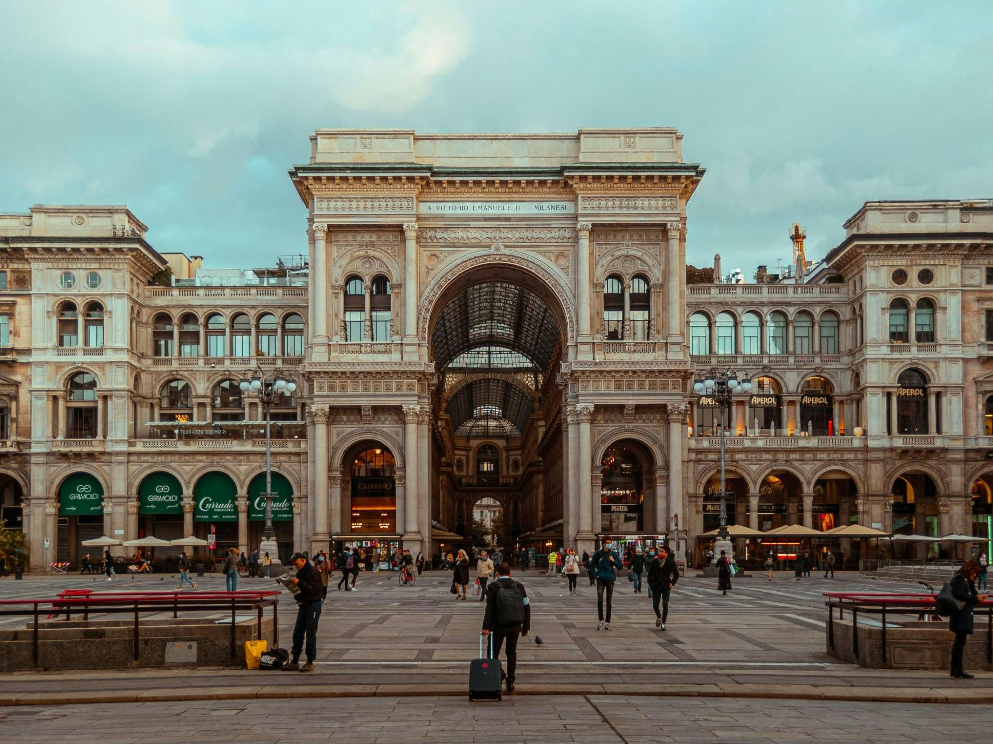 ヴィットリオ・エマヌエーレ2世のガッレリア（Galleria Vittorio Emanuele II）