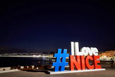 I Love NICE サイン