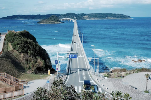 山口の角島大橋