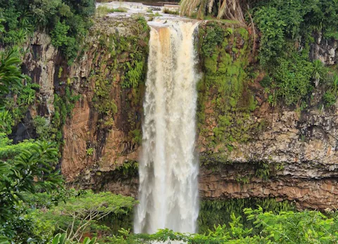 シャマレルの滝