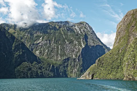 ニュージーランドのミルフォードサウンド