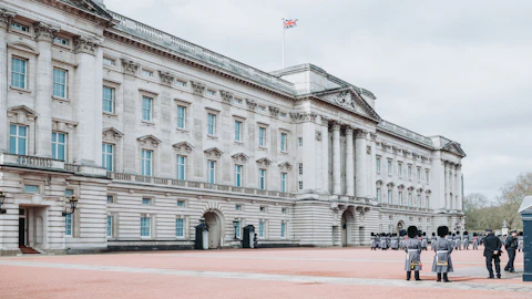 イギリス・バッキンガム宮殿を観光しよう！歴史や見どころ、周辺施設を解説