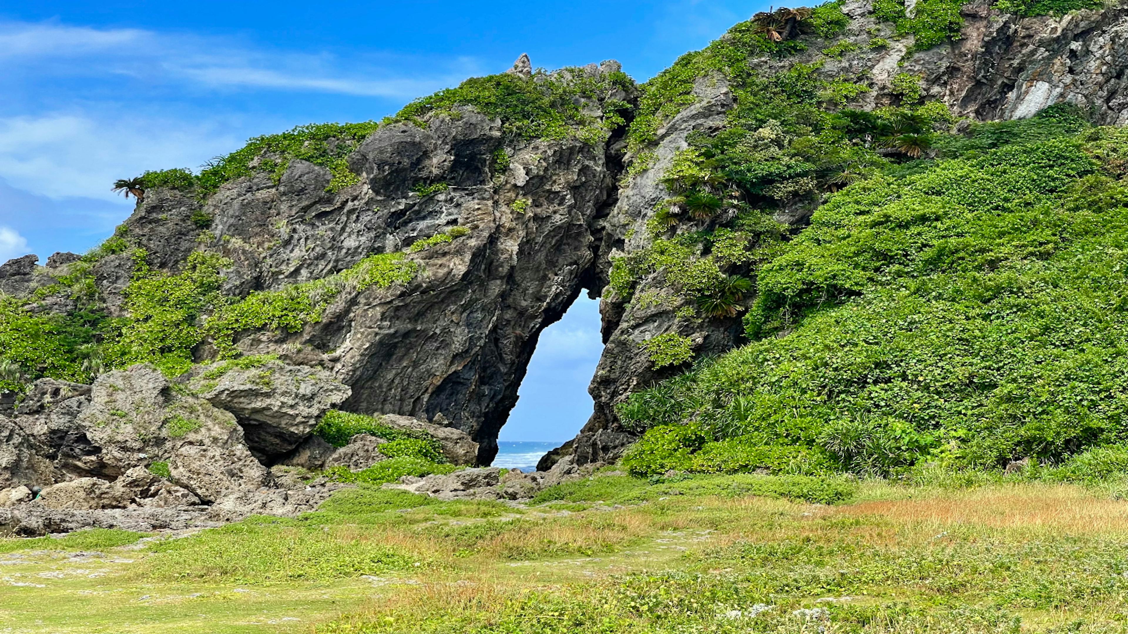 久米島ミーフガーの見どころ｜子宝祈願と絶景の巨大奇岩