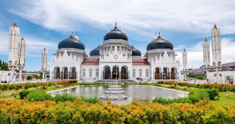 インドネシアのバイトゥラフマン グランド モスク