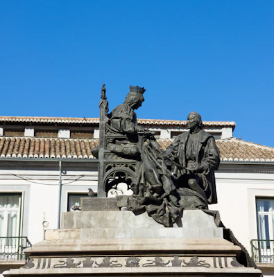 スペインのイサベル・ラ・カトリカ広場（Plaza Isabel la Católica）