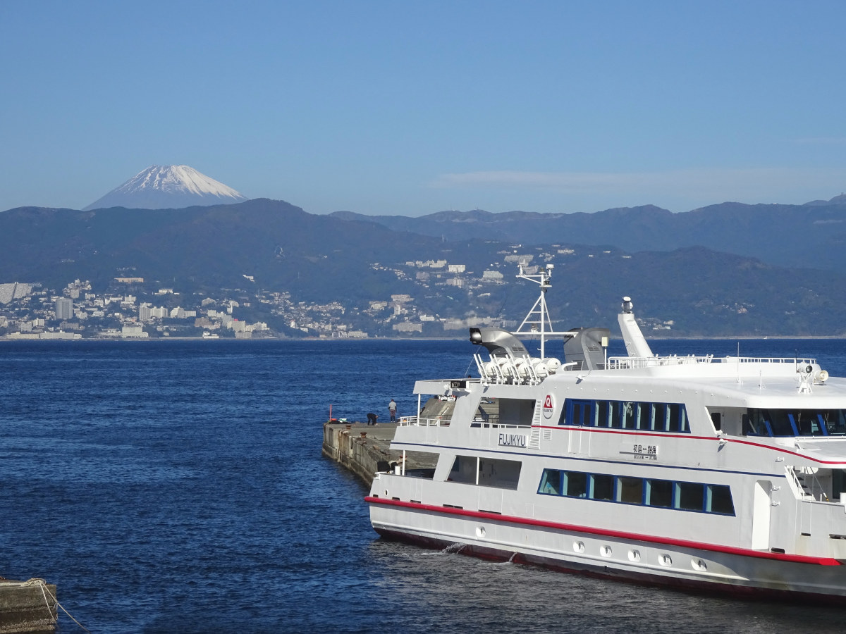 初島フェリー