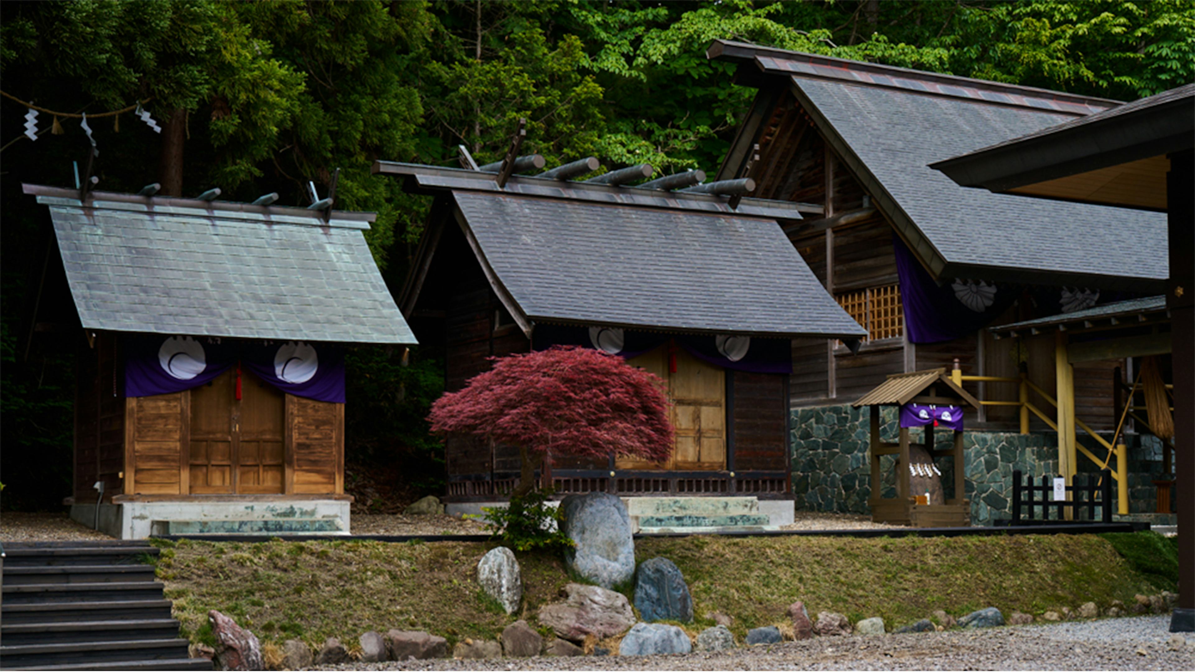函館の隠れパワースポット！「高宮神社」の神秘の滝に癒やされる