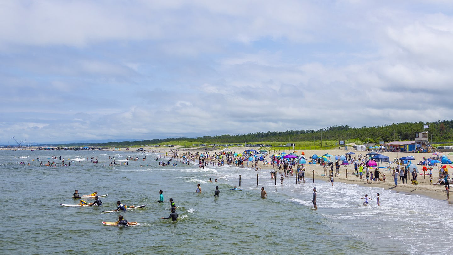網代浜海水浴場の楽しみ方!日本海の青い海で夏を満喫