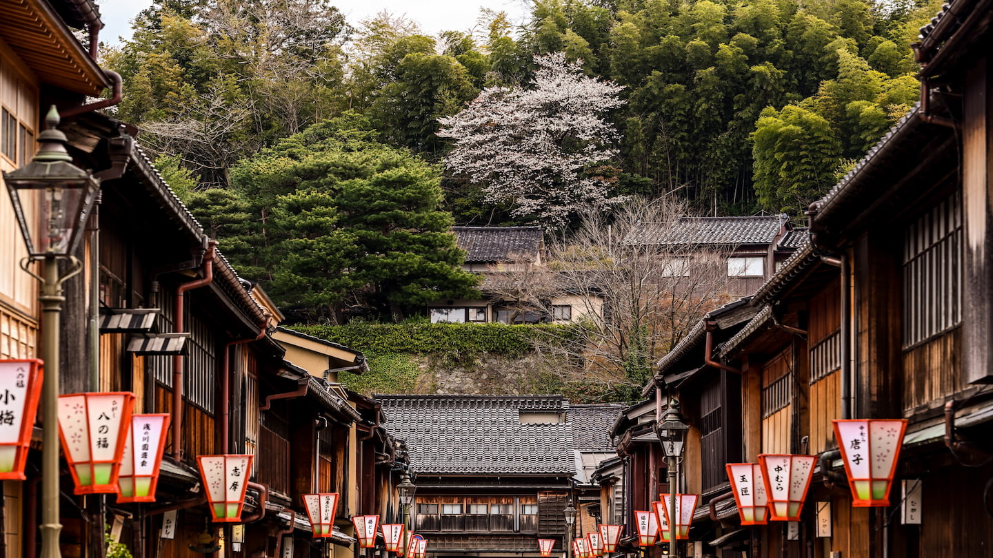 【2026年保存版】金沢の3月​の気温・天気・服装えらび完全ガイド！