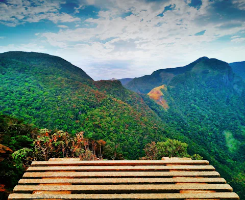 ヌワラエリヤのワールズ・エンド(World’s End )