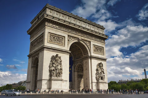 パリのエトワール凱旋門