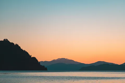 タウポ湖