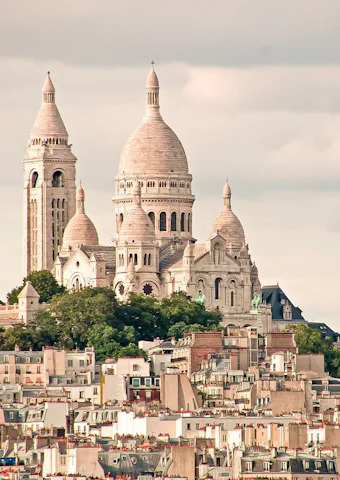 モンマルトルの丘