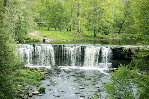 エストニアのケイラ滝（Keila waterfall）