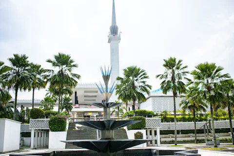マスジットネガラ
