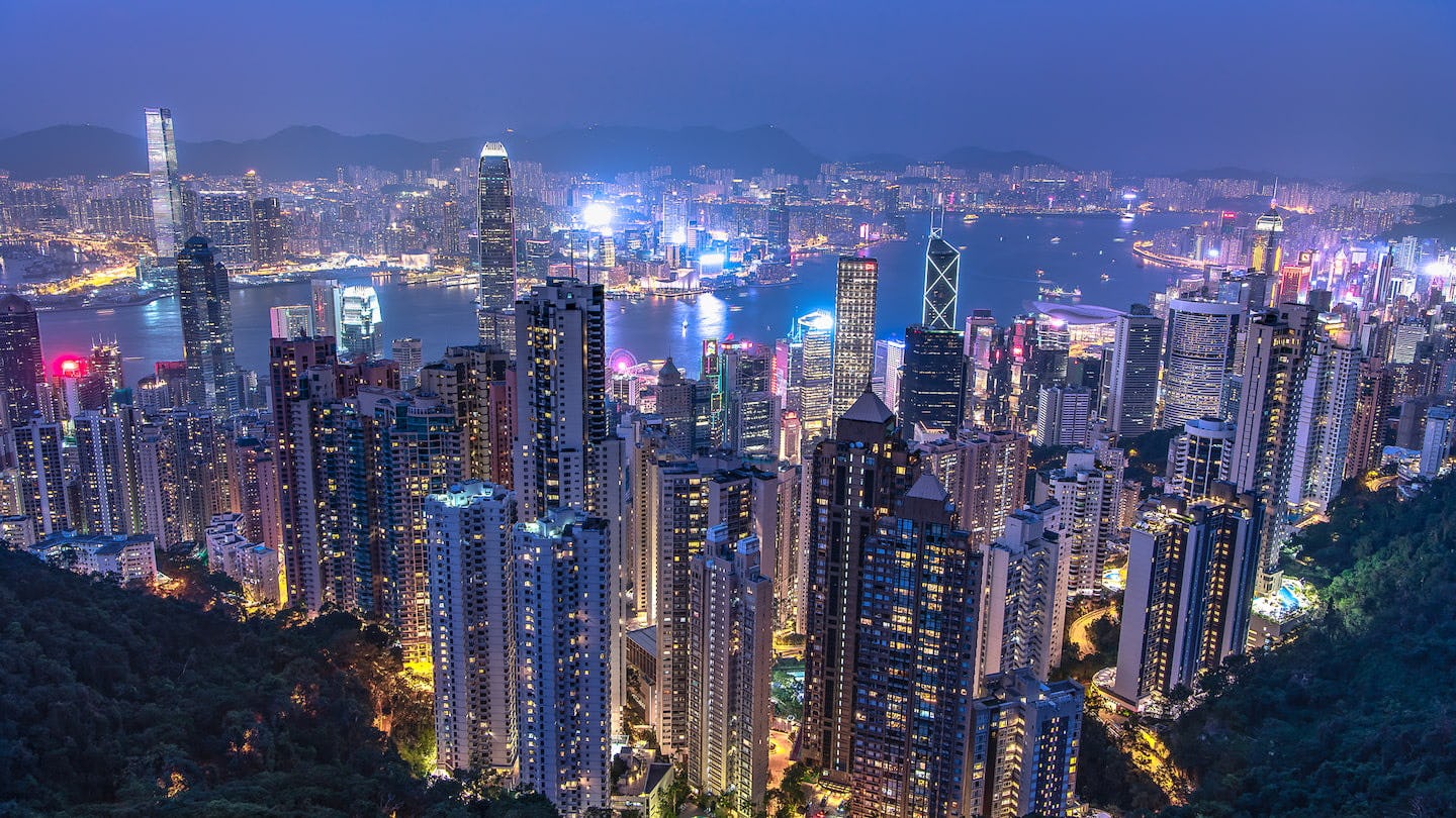 【2025年】香港で使えるSIMカードは?他の方法との比較や使い方を解説