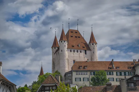 インターラーケンのトゥーン城