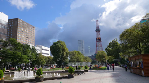北海道の大通公園・さっぽろテレビ塔