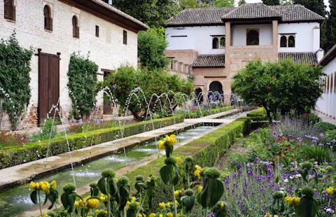 スペインのヘネラリフェ庭園(Generalife)