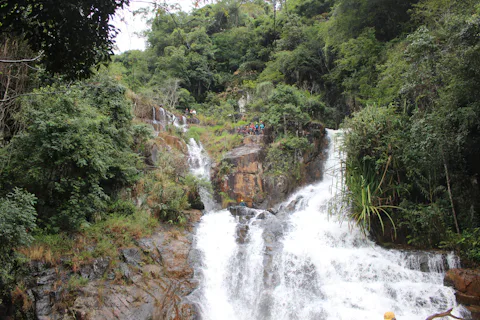ベトナムのダタンラ滝