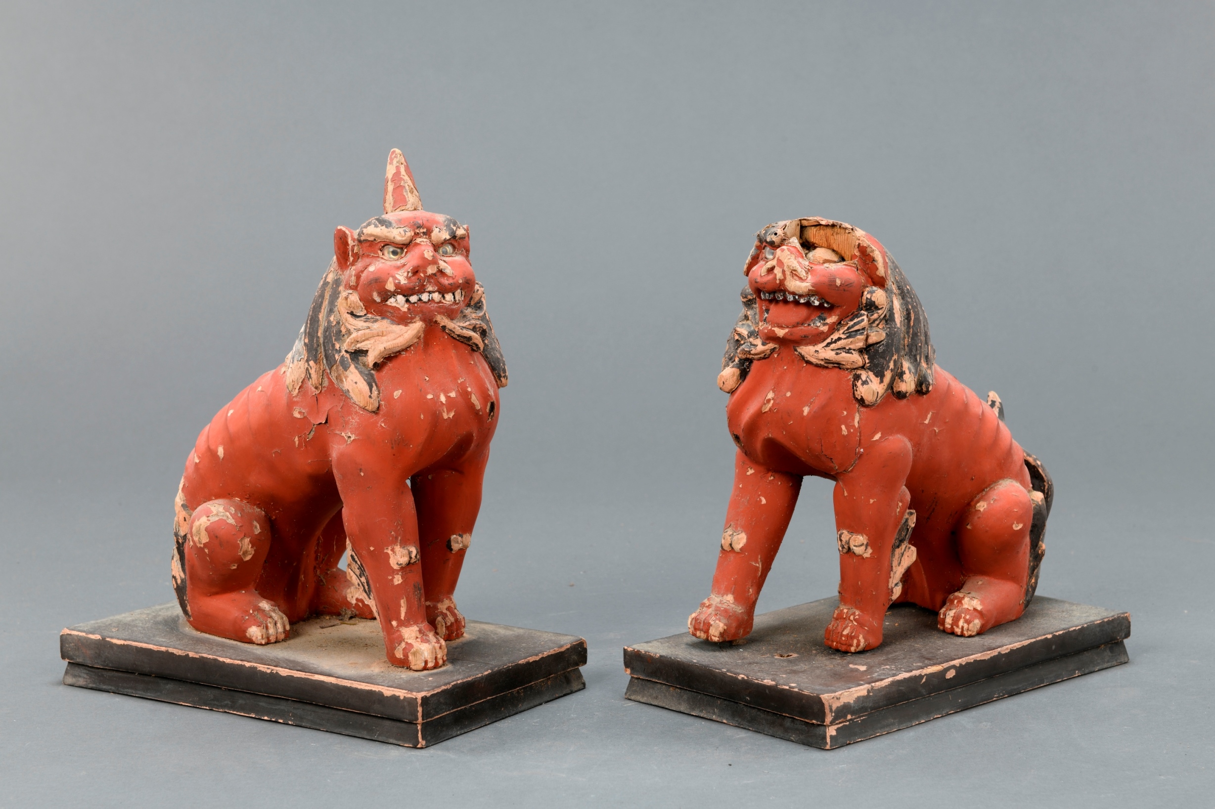 巴狛犬 神獣 神道 獅子 置物 骨董 アンティーク 神社 御守 磁器 彫刻