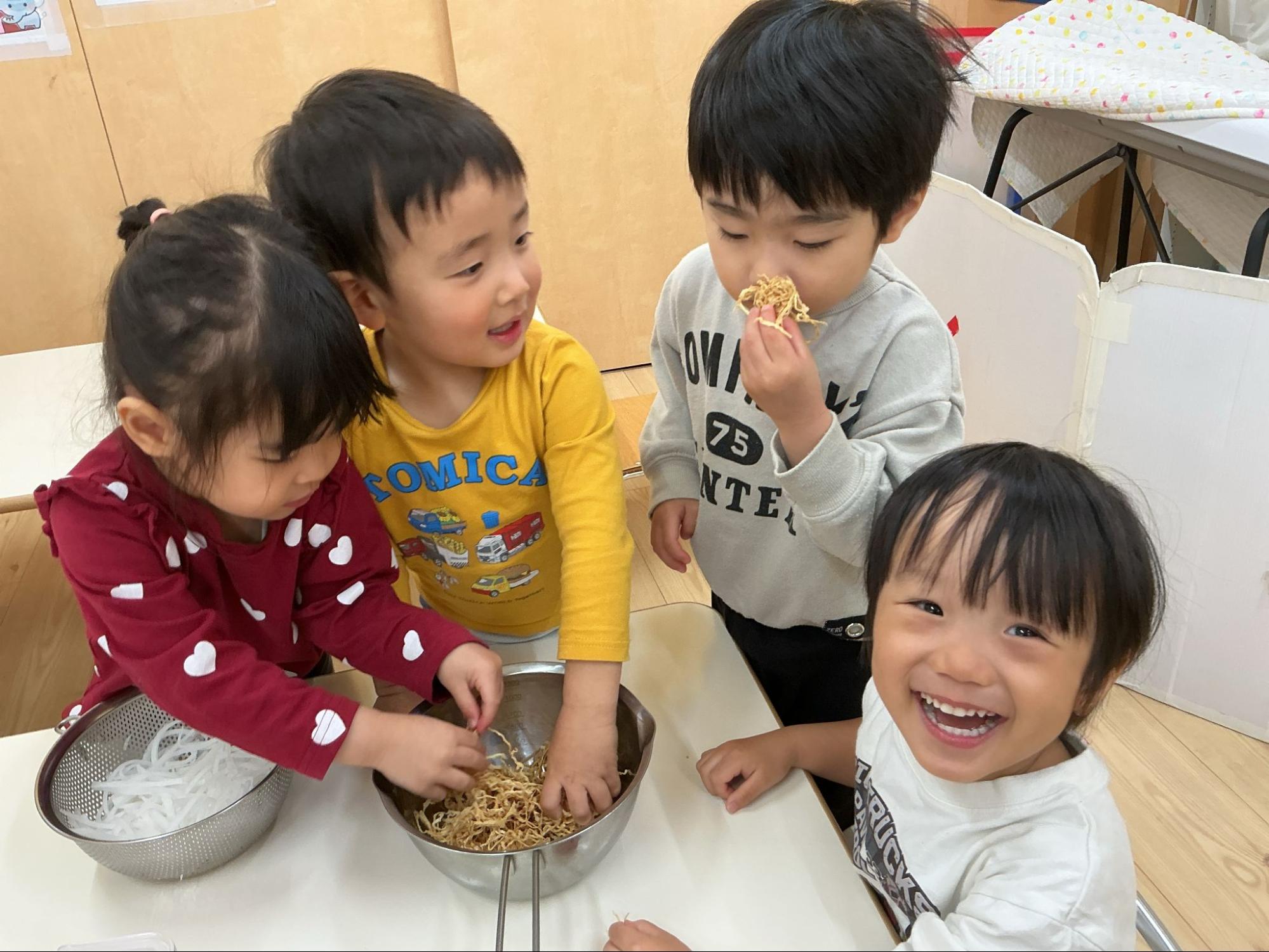 園長先生にインタビュー!|「ここ以上に手厚い園はなかった」と卒園児の親が太鼓判。心身の健やかな成長を守り、子どもの“発見”をトコトン面白がる『ヤクルト狛江あいあい保育園』