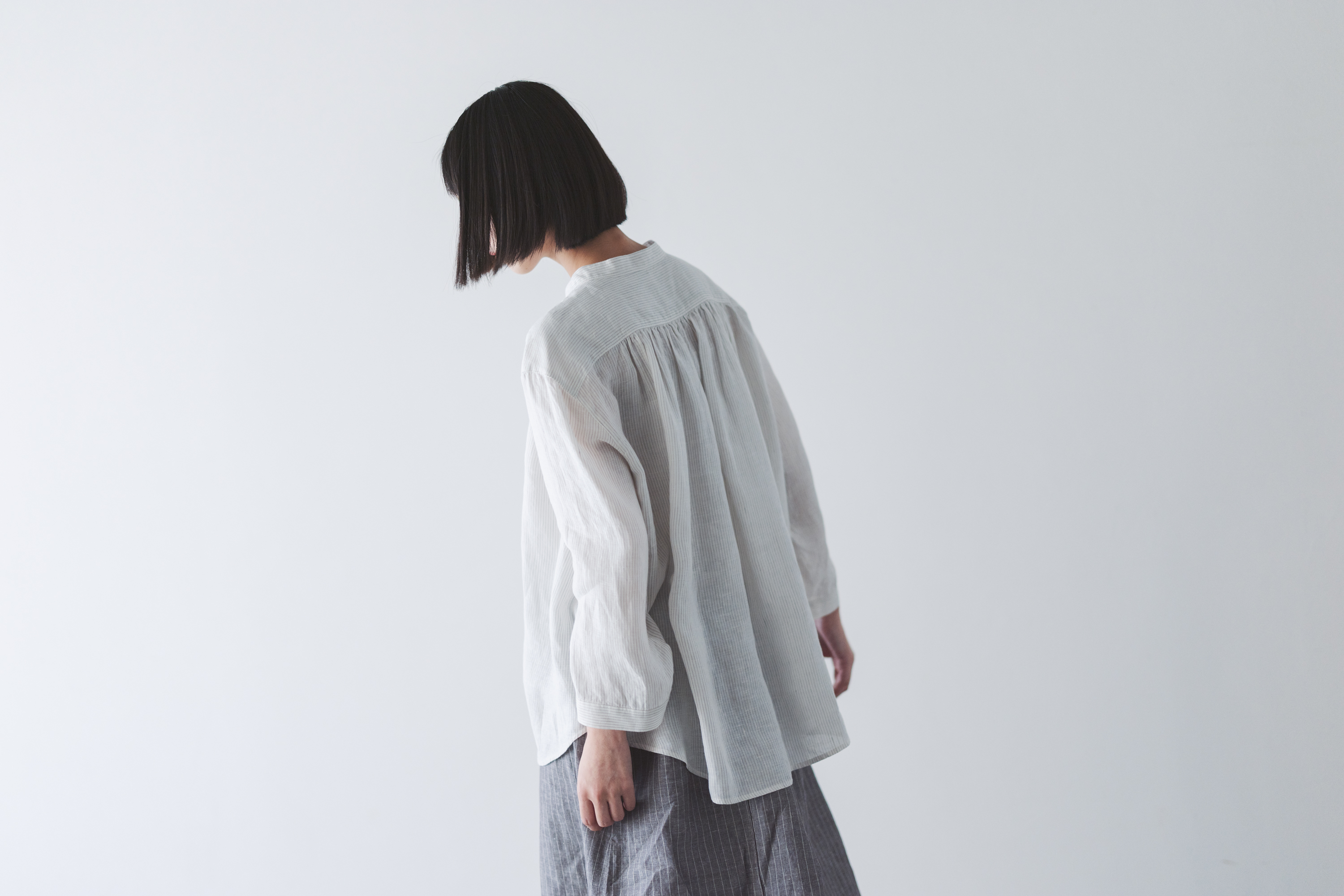 無印良品　ヘンプ・リネン　スチール